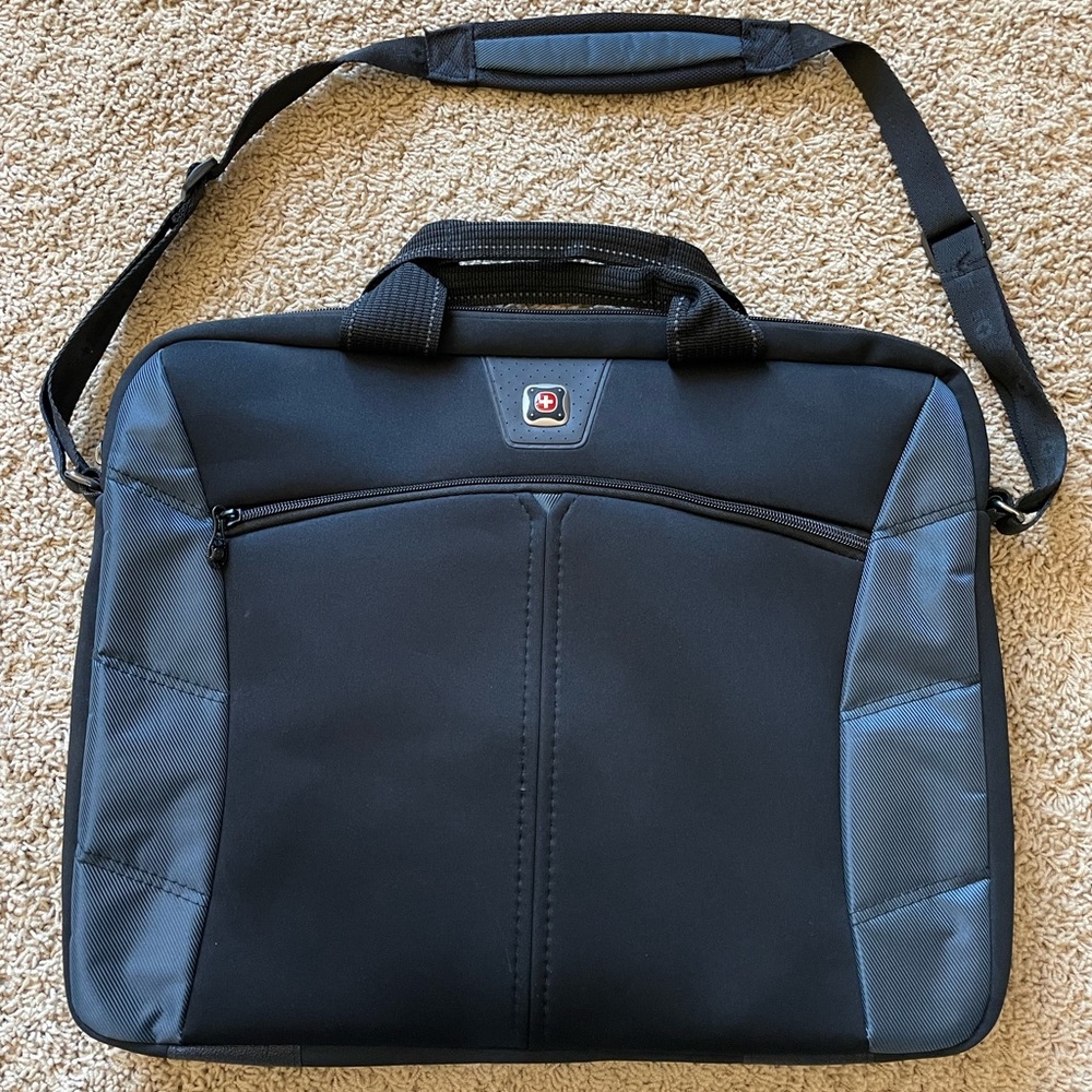 Swiss Gear by Wenger, Sherpa 17 inch Laptop Slimcase, Black/Blue